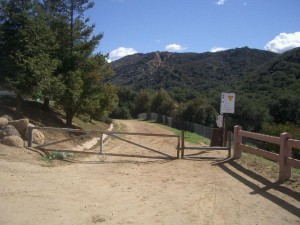 LR-albertson-motorway-trailhead 