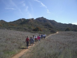 LR-oakbrook-vista-group-hike 